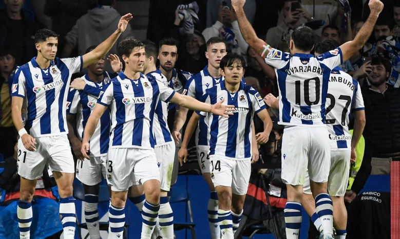 La Real Sociedad venció 1-0 al Barcelona y el líder sufrió su segunda derrota de la temporada